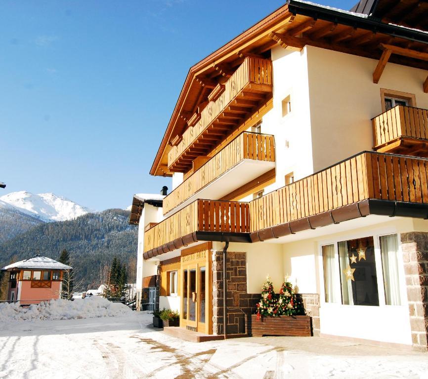 Residence Adler San Martino Di Castrozza Exterior foto